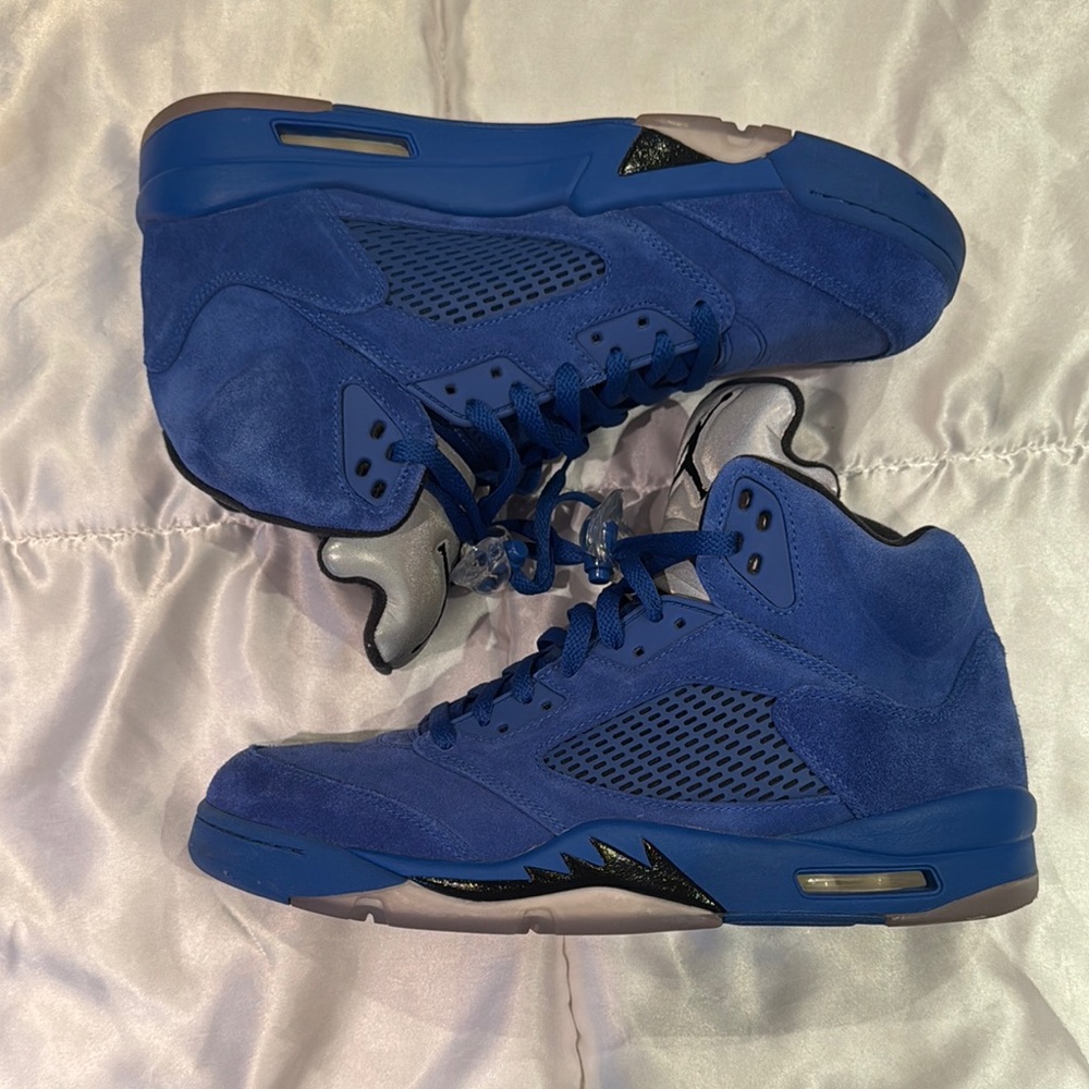 Jordan 5 Retro
Blue Suede
